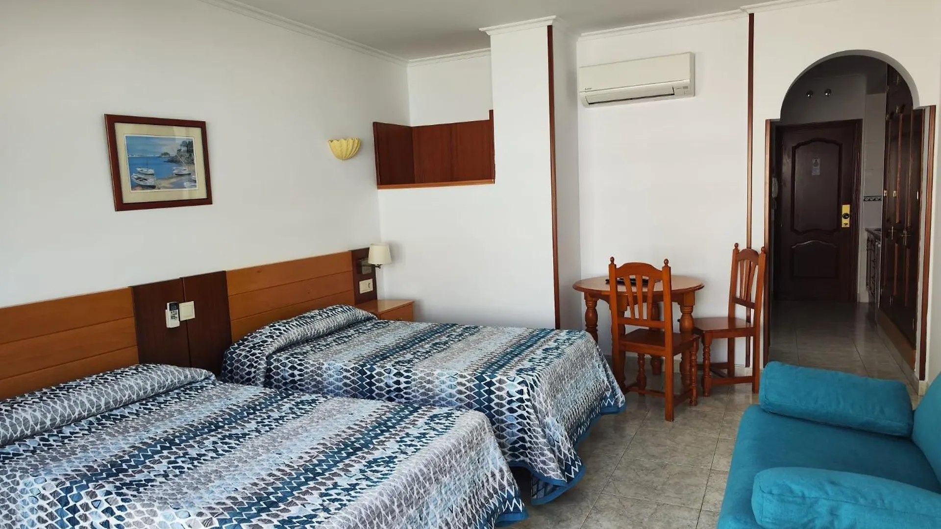 Apartamentos Leonor Carihuela Torremolinos Appartement