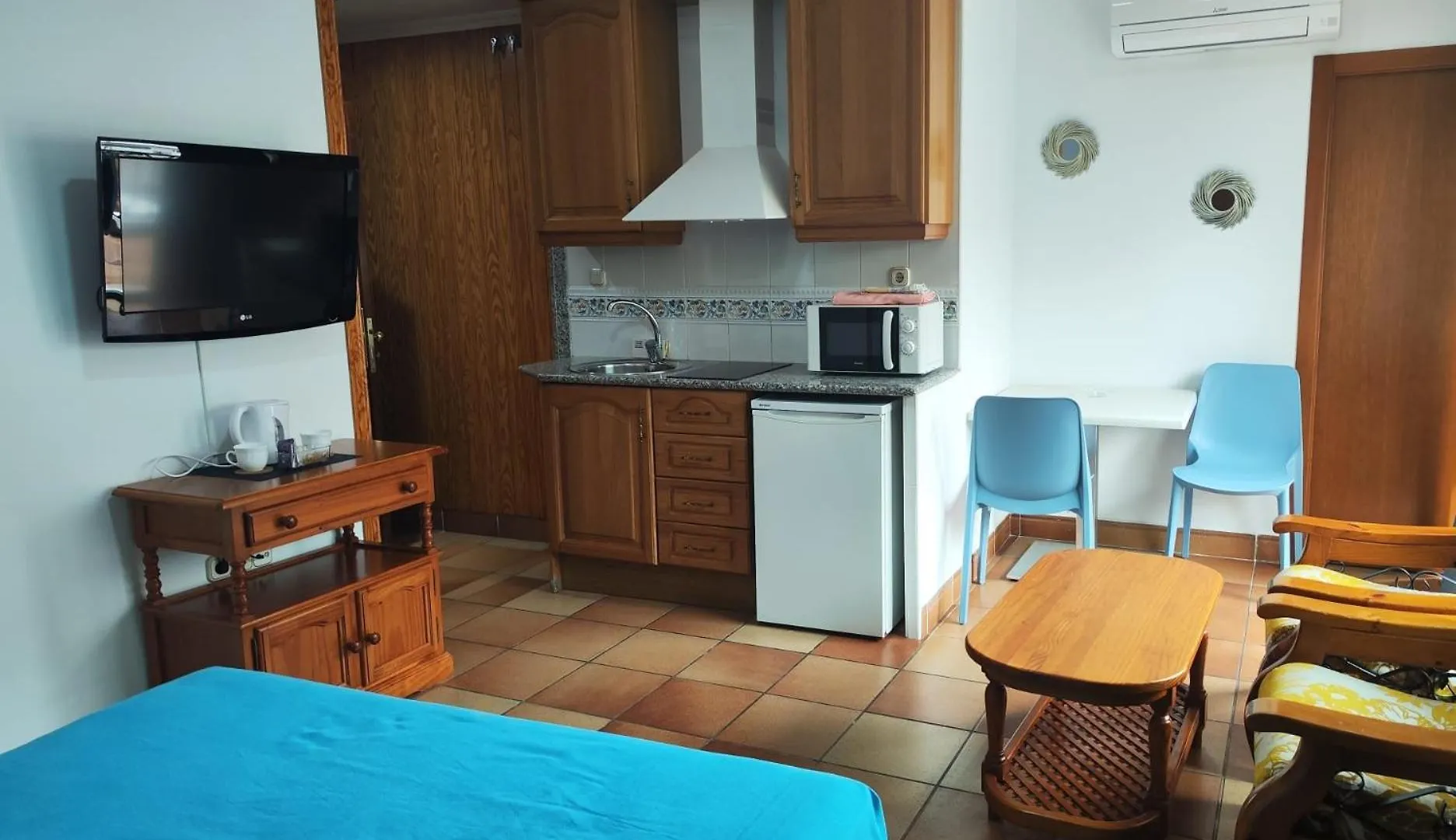 Apartment Apartamentos Leonor Carihuela Torremolinos