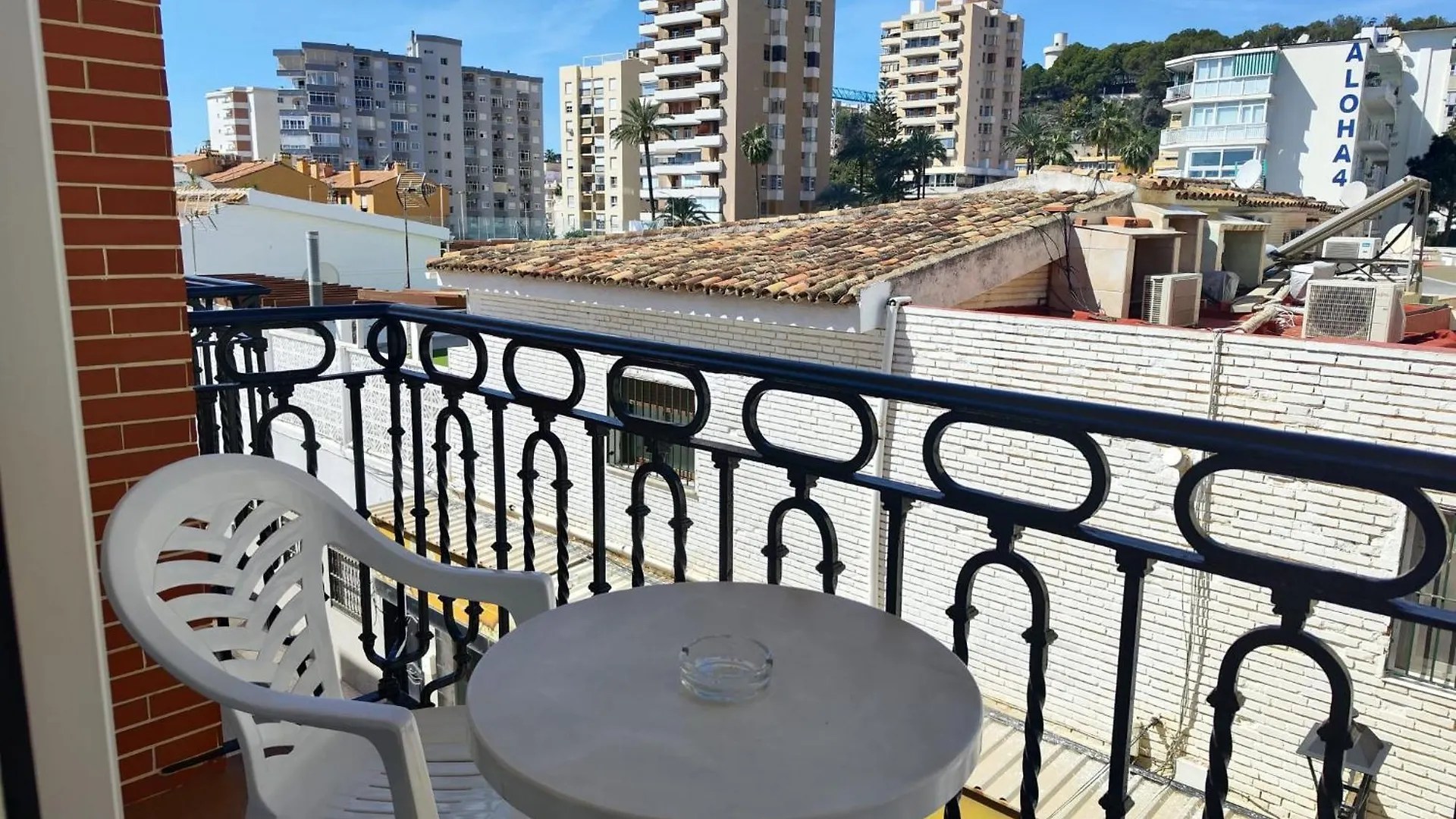 Apartment Apartamentos Leonor Carihuela Torremolinos Spain
