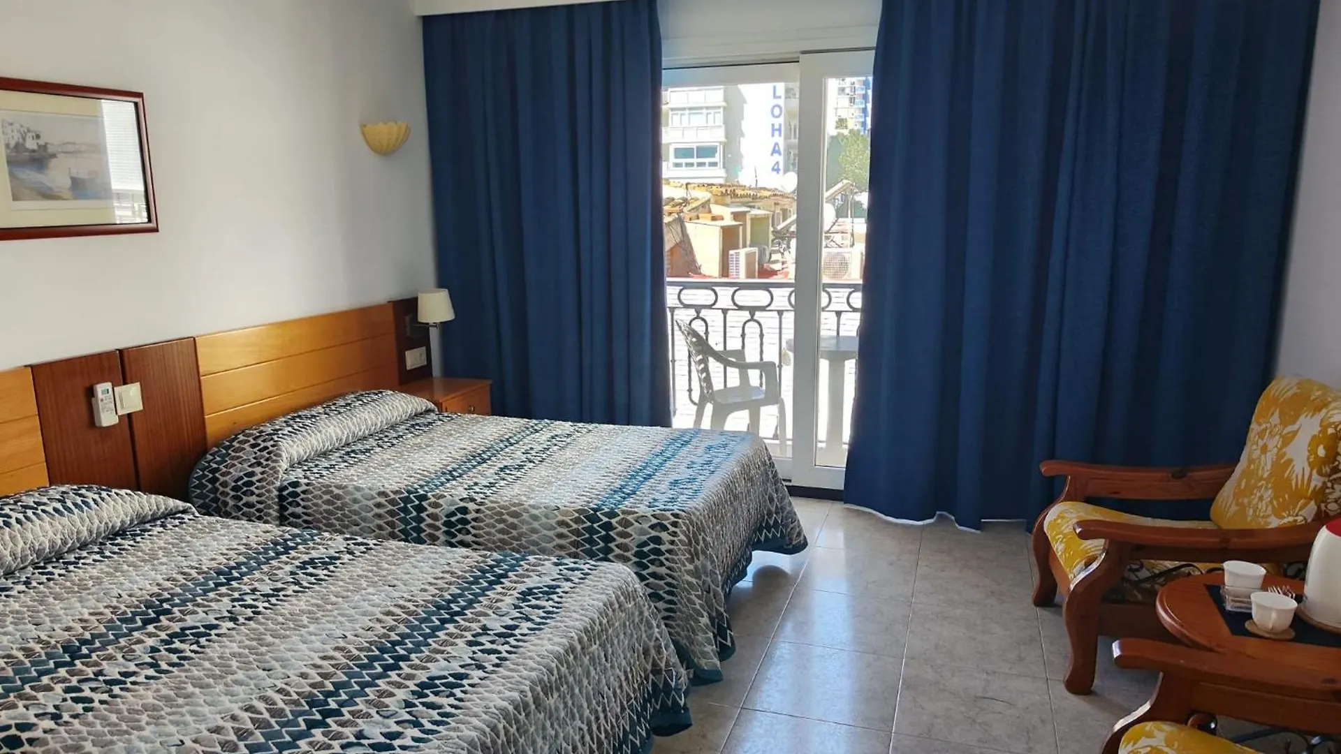 Apartamentos Leonor Carihuela Torremolinos Apartment