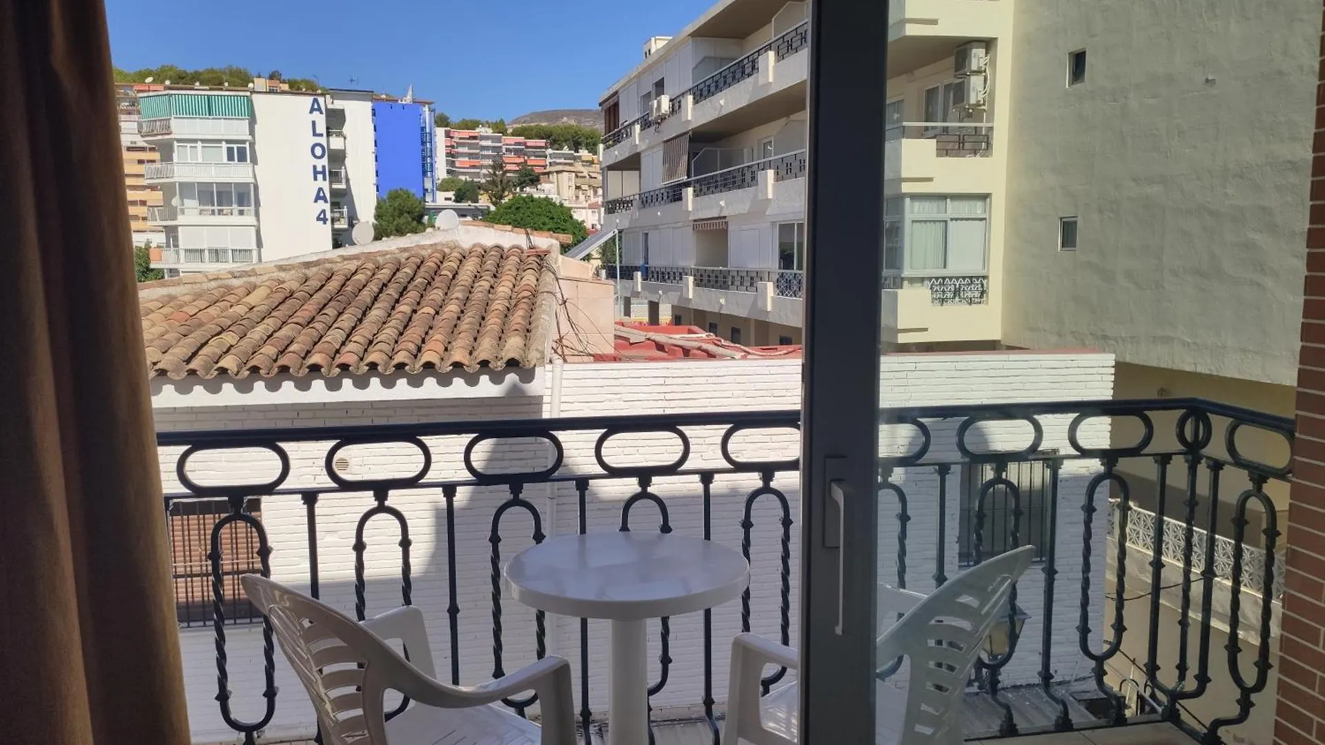 Apartment Apartamentos Leonor Carihuela Torremolinos